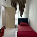 Live Well Homestay Senawang