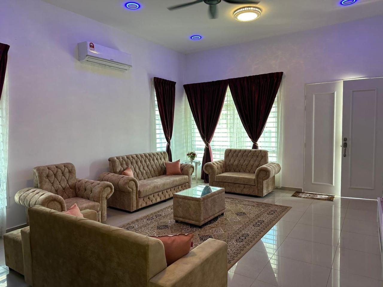 Rumah percutian Live Well Senawang Seremban